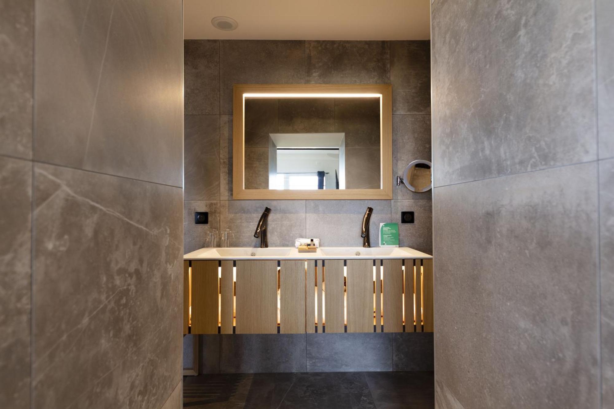 Hotel & Restaurant Origines Par Adrien Descouls - Teritoria Le Broc  Pokoj fotografie