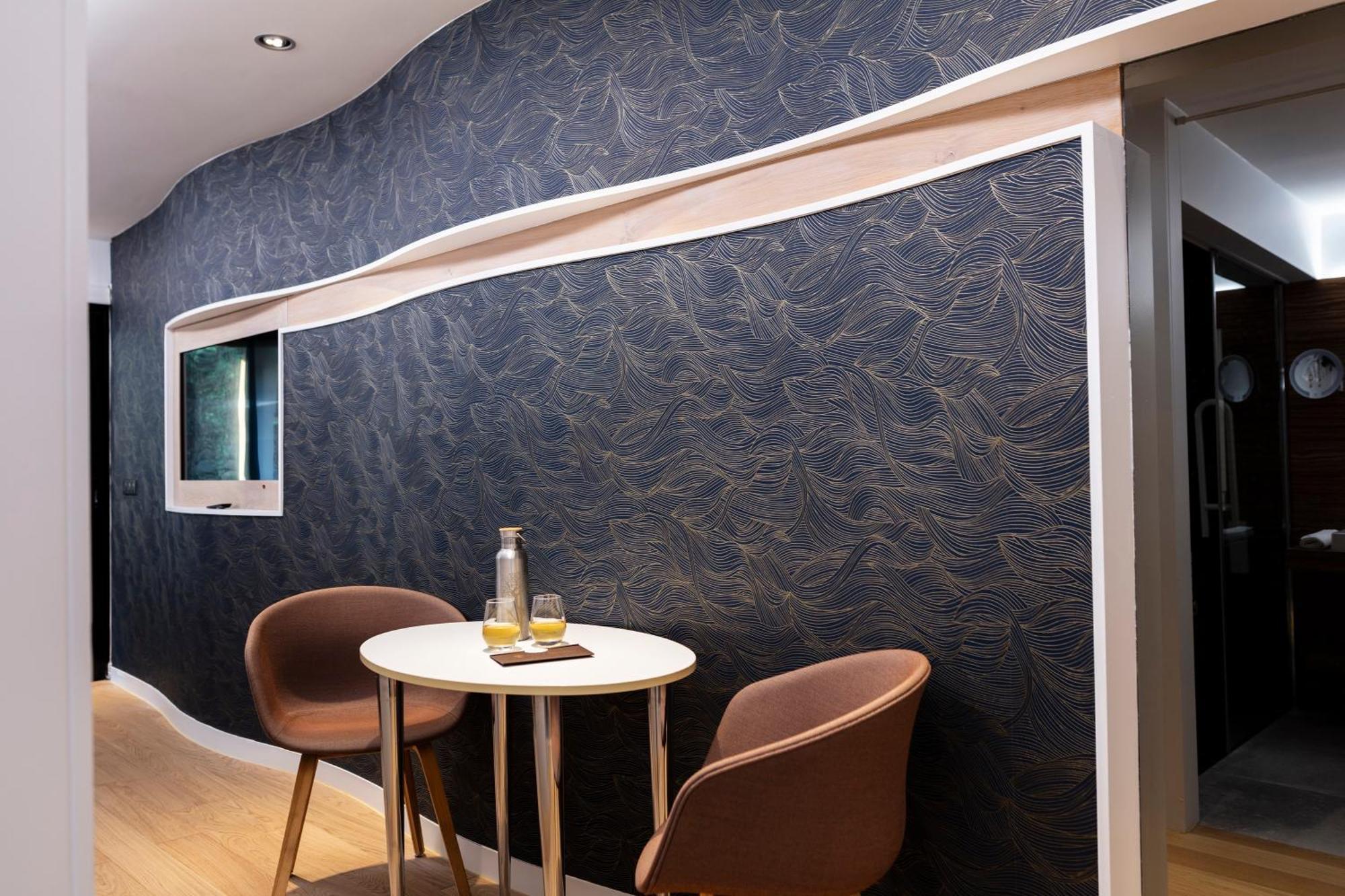Hotel & Restaurant Origines Par Adrien Descouls - Teritoria Le Broc  Pokoj fotografie